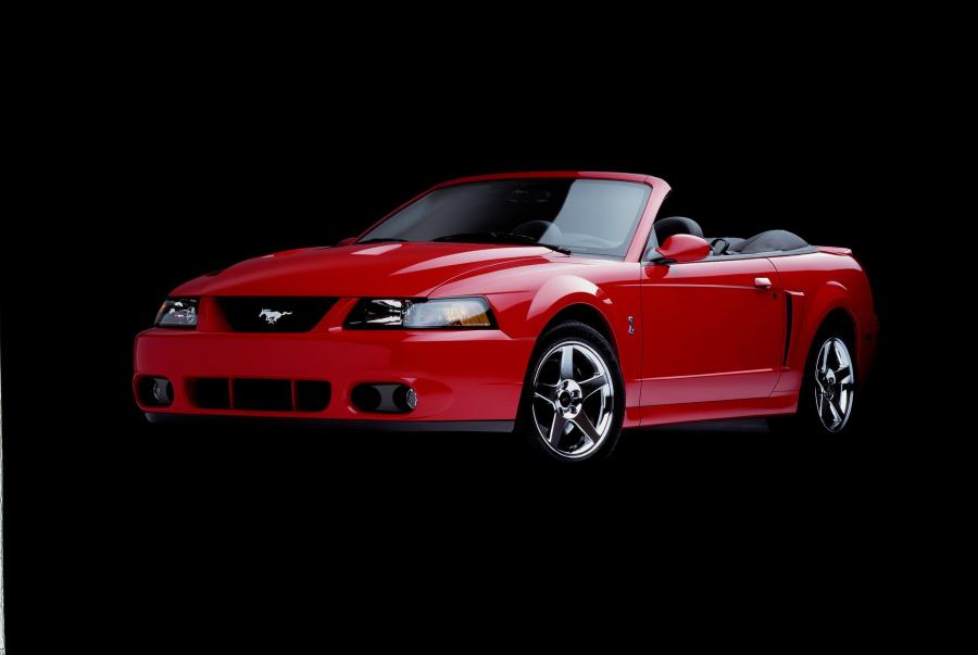  Ford Mustang SVT Cobra Convertible 2002 года  (фото 74 из 103)